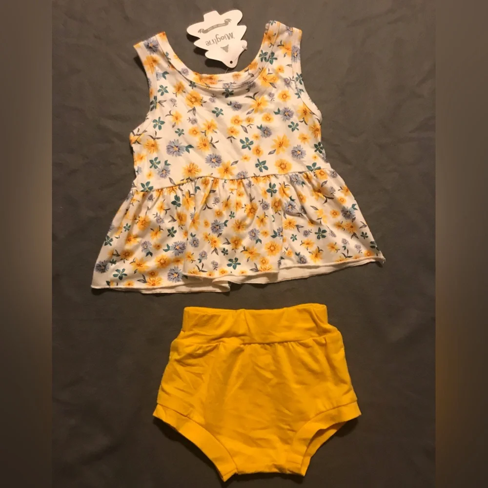 NWT Floral 6-12 Month Outfit
